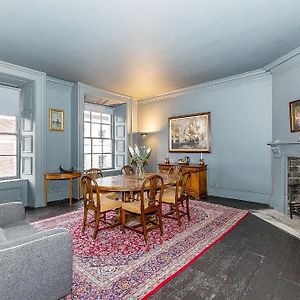 Leinster Apartment, 7 Henrietta Street, Dublin City Centre
